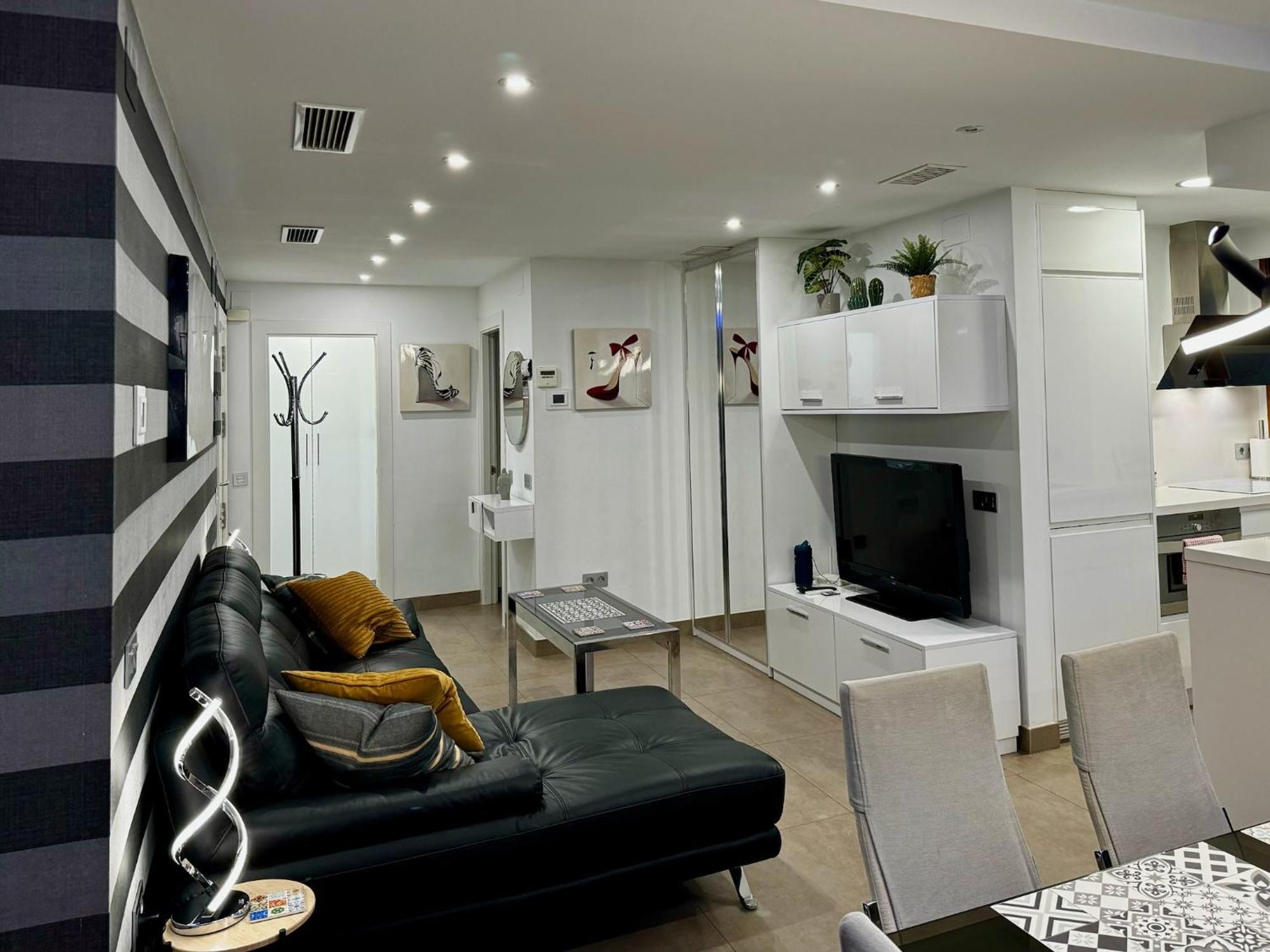 Modern Apartment In La Nogalera Torremolinos Kültér fotó
