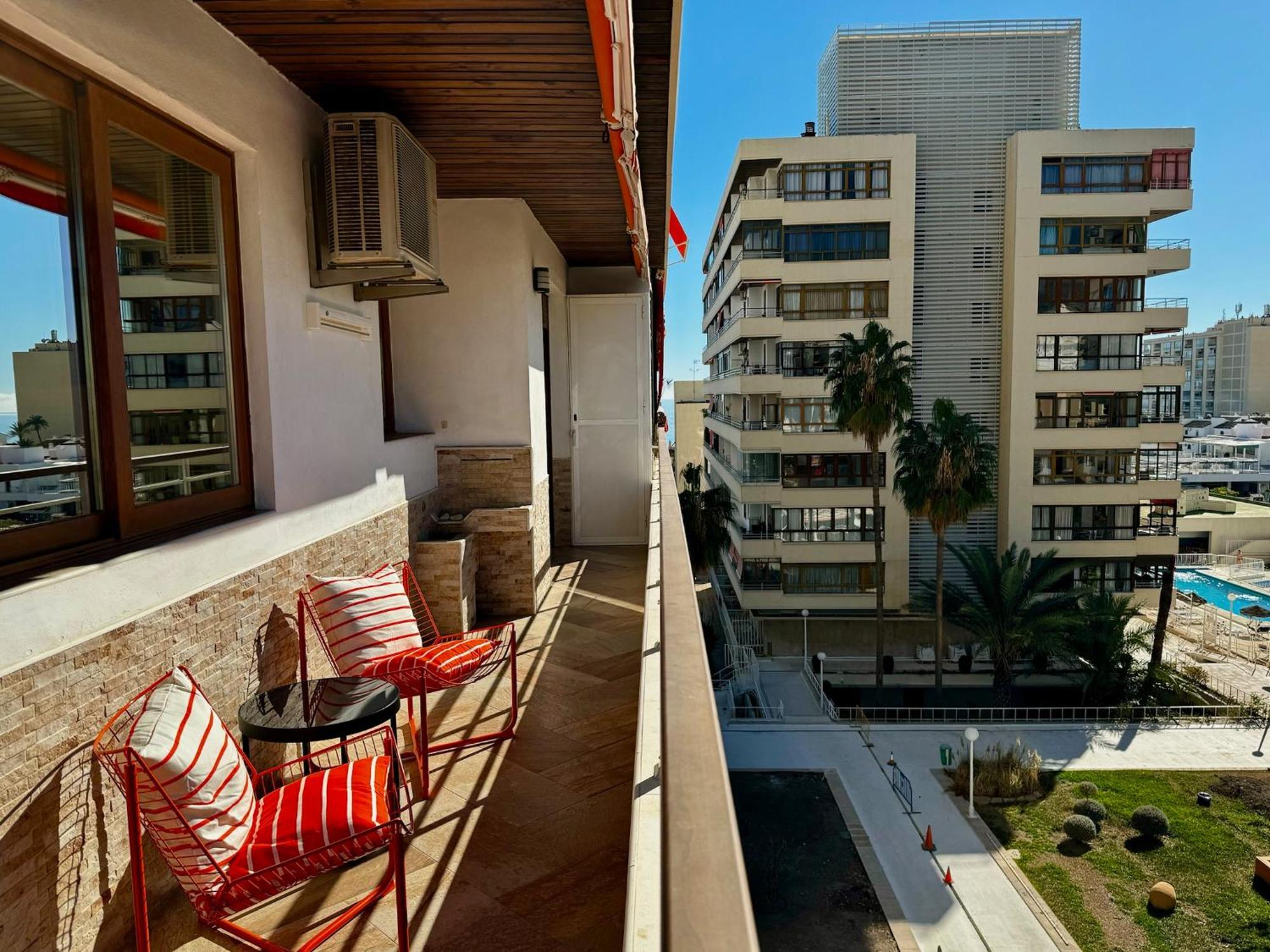 Modern Apartment In La Nogalera Torremolinos Kültér fotó